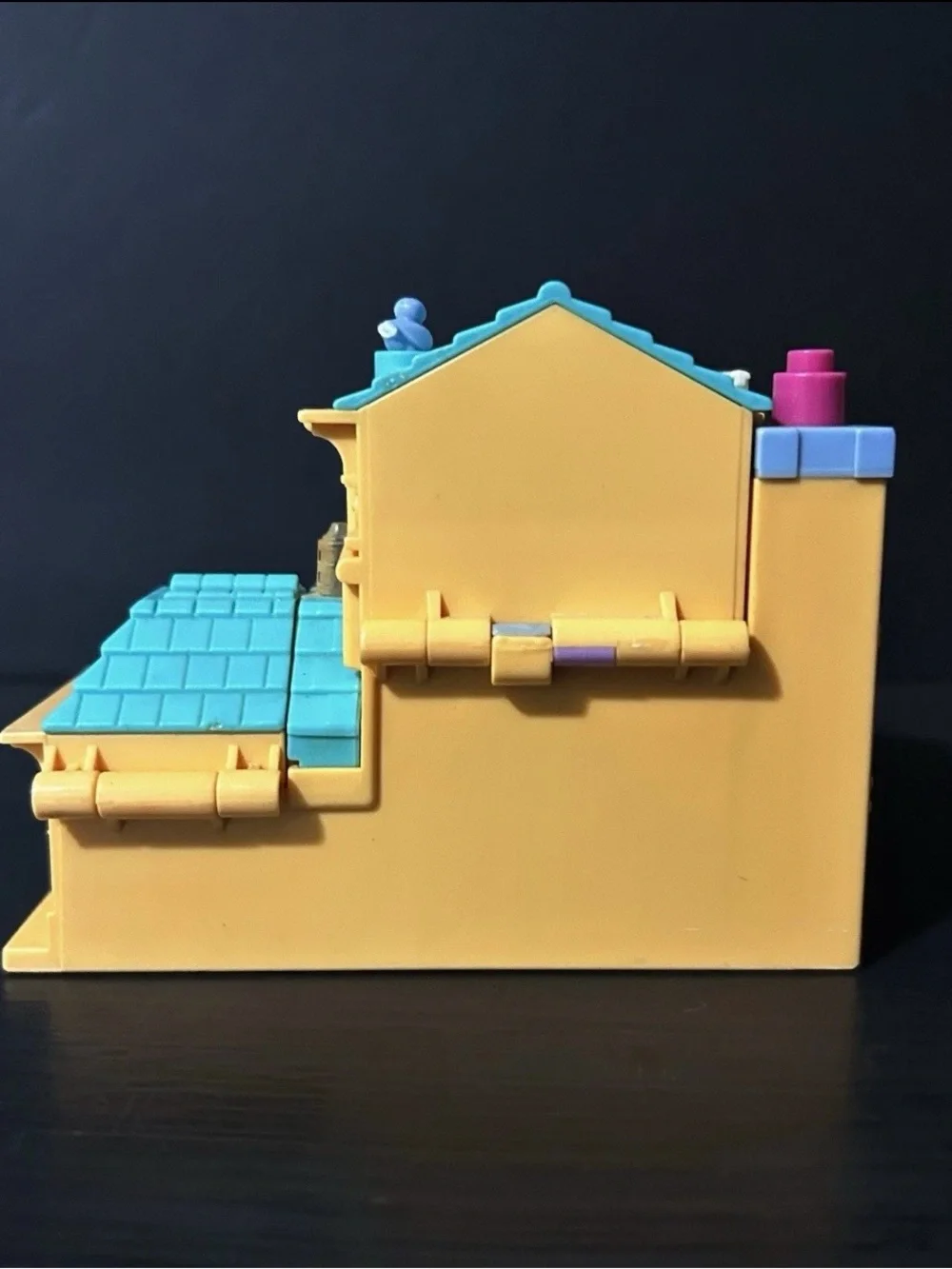 Vintage 1994 Bluebird Poly Pocket Light Up Hotel, Some Lights Work, No Figures
